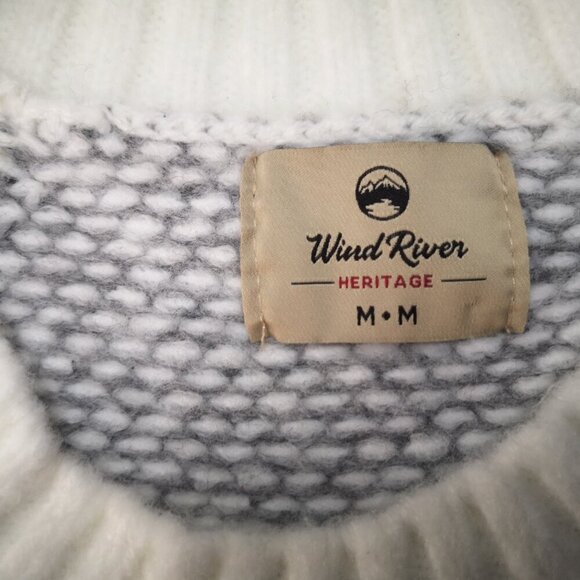 NWOT Wind River Ladies Size Medium Grey & White Straight Fit Sweater - Picture 3 of 9